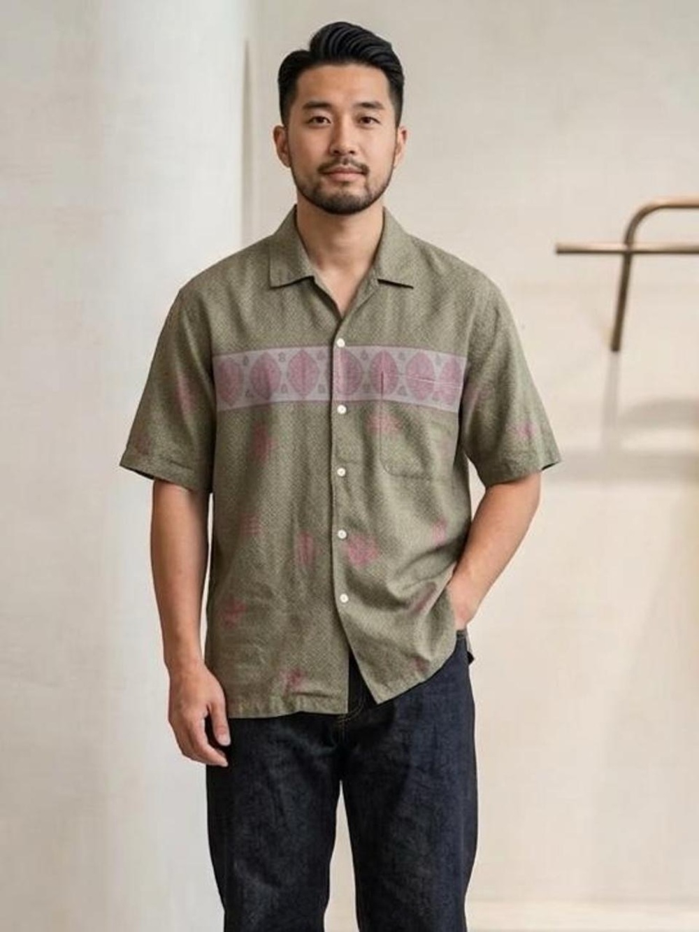 Arizona Jean Co Mens Large Olive Green Pink Graphic Asian Print Camp Shirt L